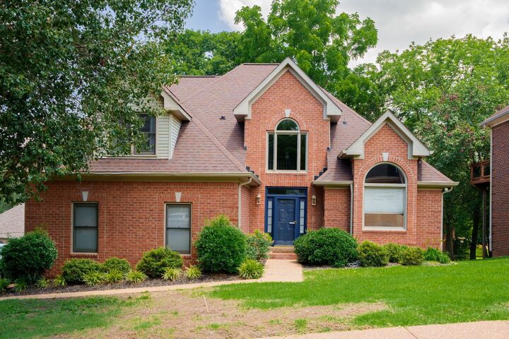 Property Photo: 4905 Tulip Grove Ln TN 37076