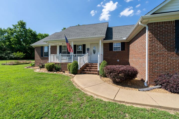 Property Photo: 153 Center Point Dr TN 38483