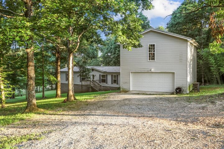Property Photo: 555 Fire Tower Rd TN 37055