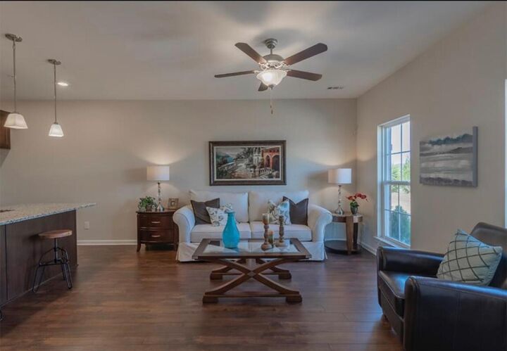 Property Photo:  305 Dursley Pvt Lane  TN 37174 