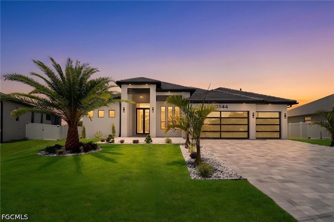 Property Photo: 2644 SW 29th Avenue FL 33914