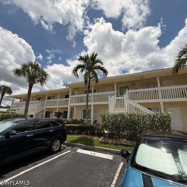 Property Photo: 4617 Bayshore Drive H4 FL 34112