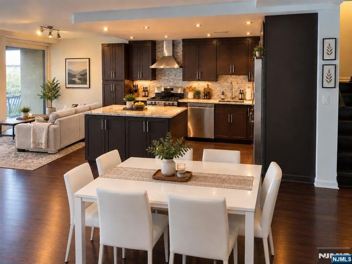 Property Photo:  4 Horizon Road 1207  NJ 07024 