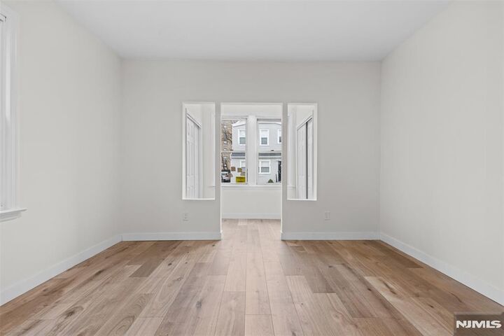 Property Photo:  3 Edison Place 1  NJ 07073 
