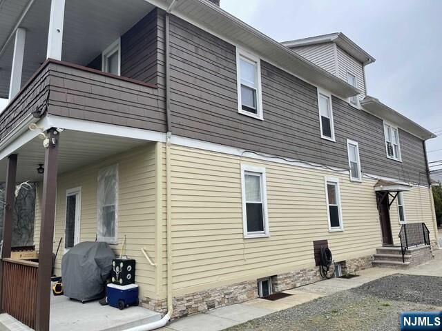 Property Photo:  130 Ray Street 1  NJ 07026 