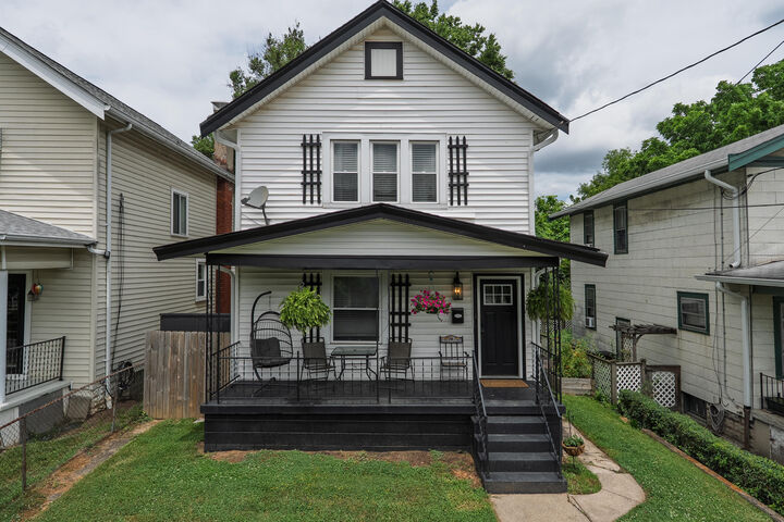 Property Photo:  120 Daniels Street  KY 41015 