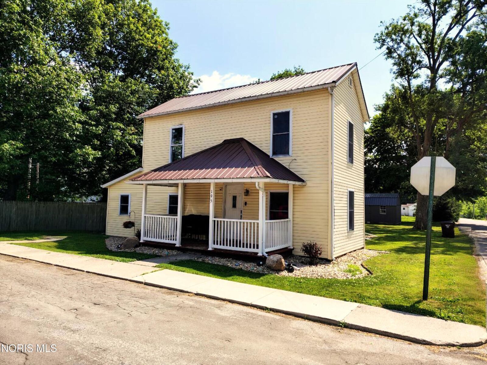 Property Photo: 195 S Jackson Street OH 43549