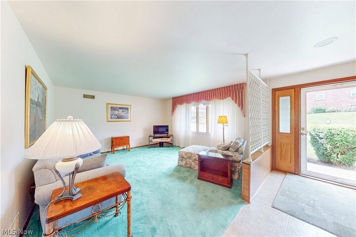 Property Photo: 401 Linduff Avenue OH 43952