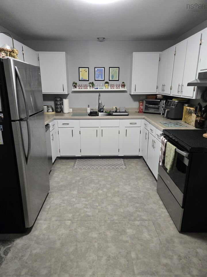 Property Photo:  27 Smith Avenue  NS B4V 1Y2 