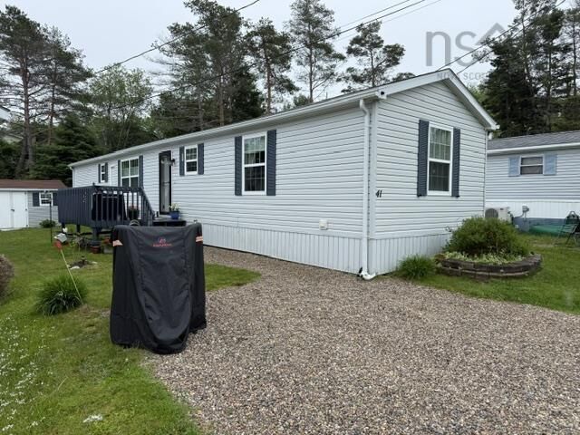 Property Photo:  41 Heather Street  NS B4E 1C9 