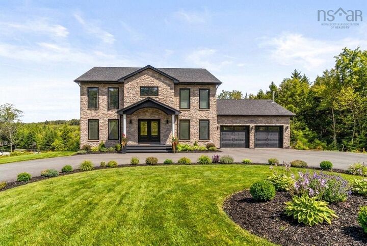 382 Galloway Drive — photo 1