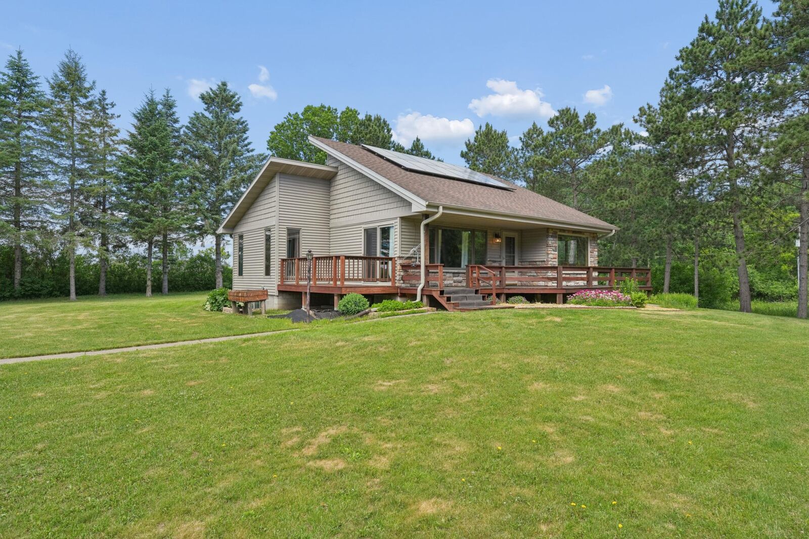 Property Photo: 2296 180th Avenue WI 54024