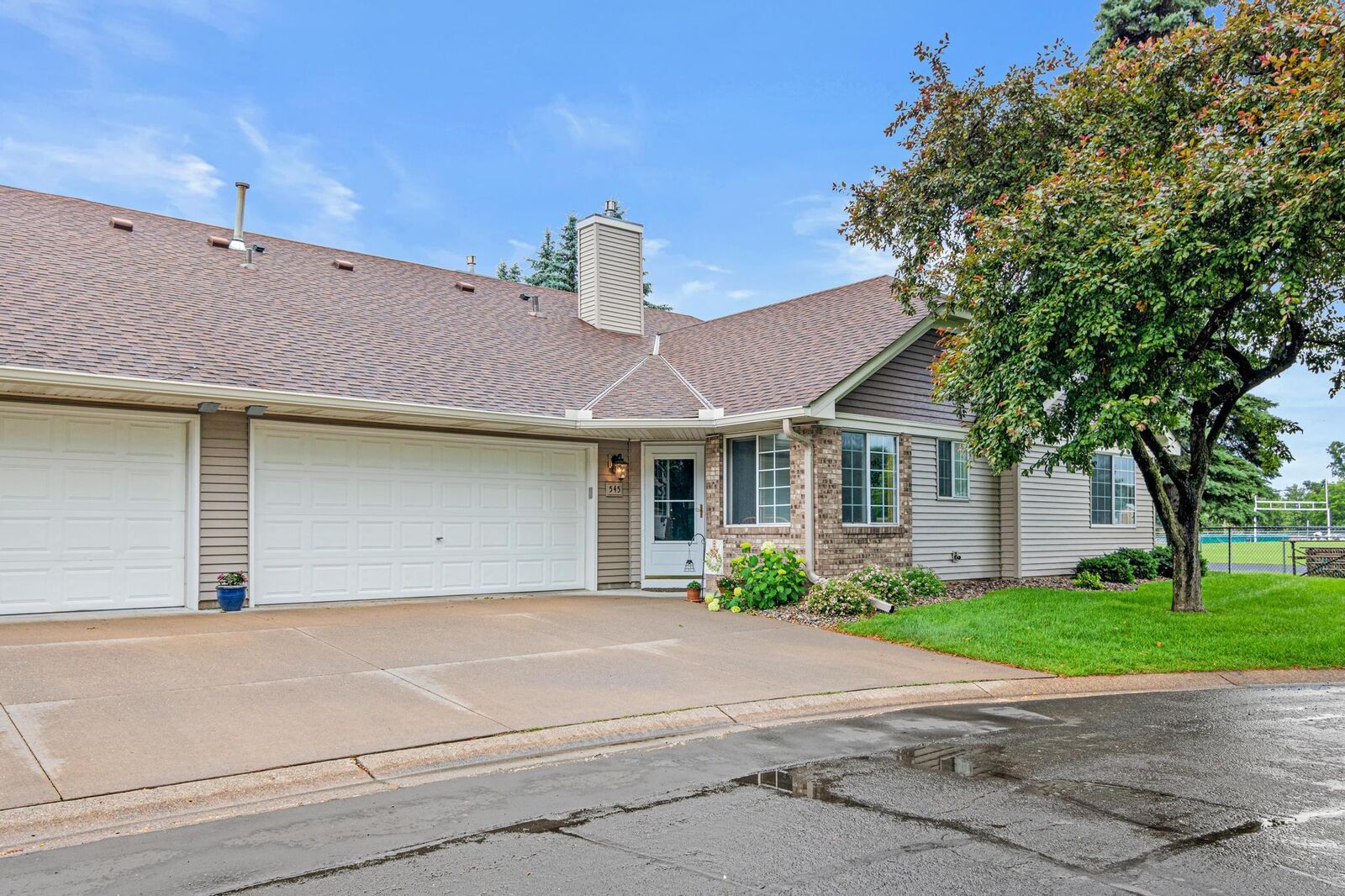 Property Photo:  545 Lovell Avenue  MN 55113 