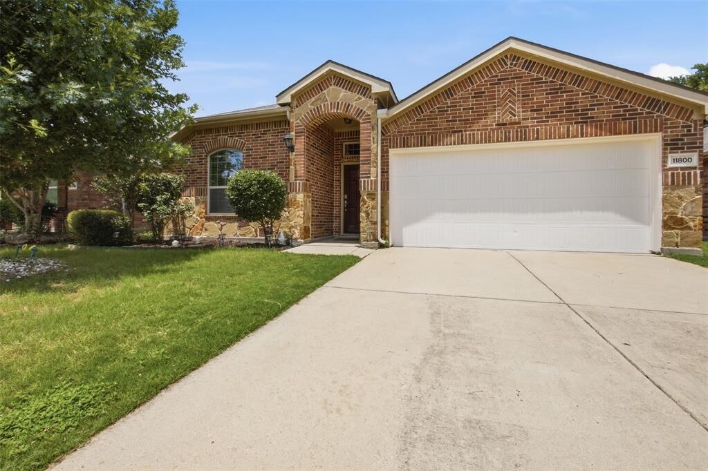 Property Photo: 11800 Hamptonbrook Drive TX 75071