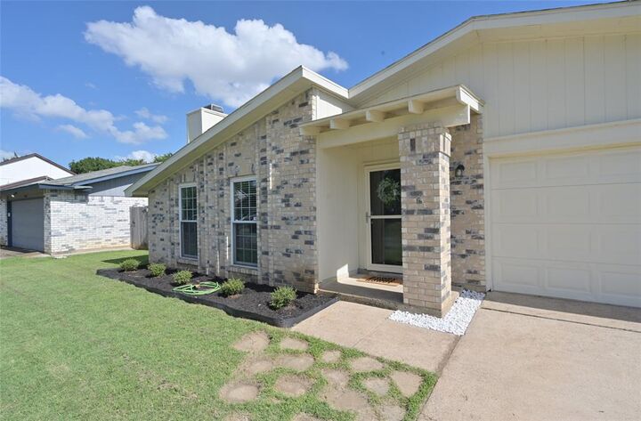 Property Photo: 3409 Forest Creek Drive TX 76123