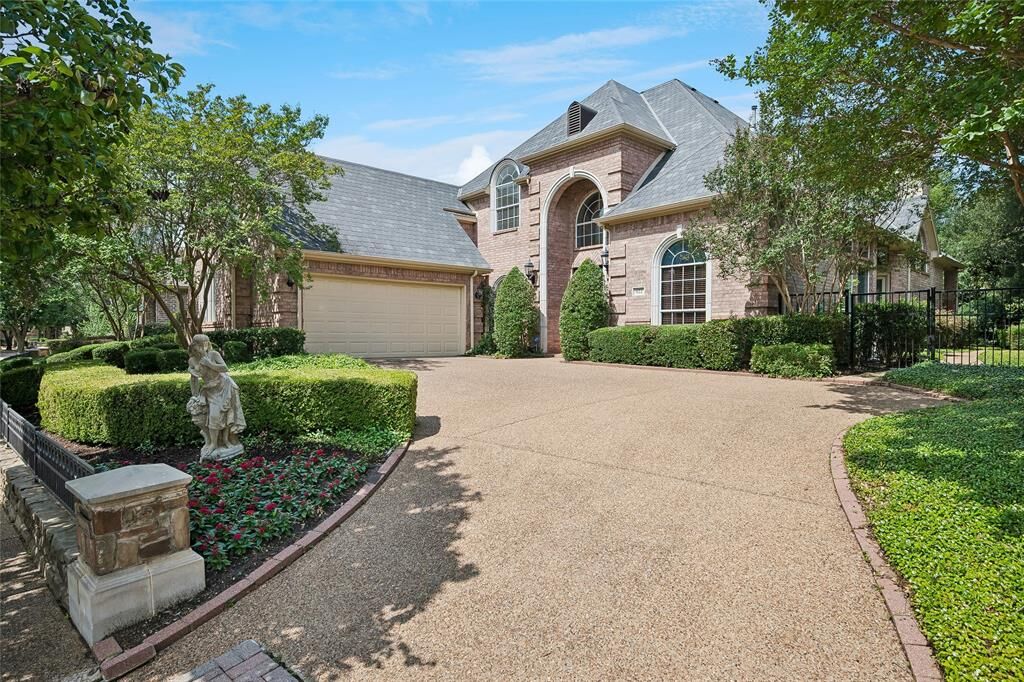 Property Photo:  622 Regency Crossing  TX 76092 