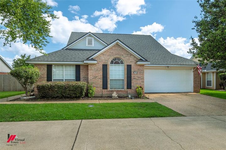 Property Photo:  195 Kings Crossing  LA 71105 