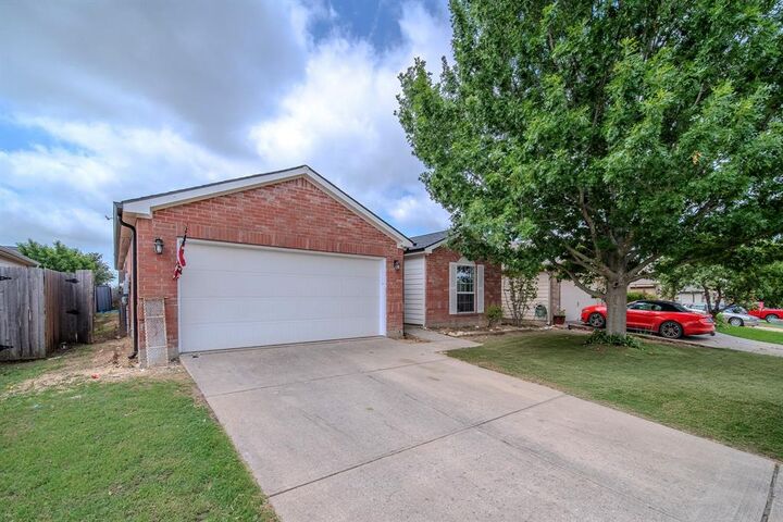 Property Photo:  2037 Cedar Trail  TX 75409 
