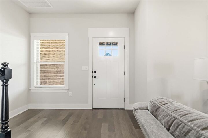 Property Photo: 811 Ann Place AR 72719