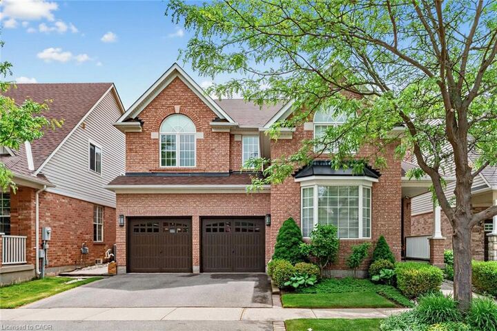 1098 Hepburn Road — photo 1