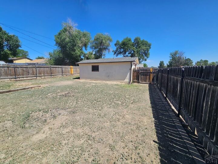 Property Photo: 2400 15th St CO 81003