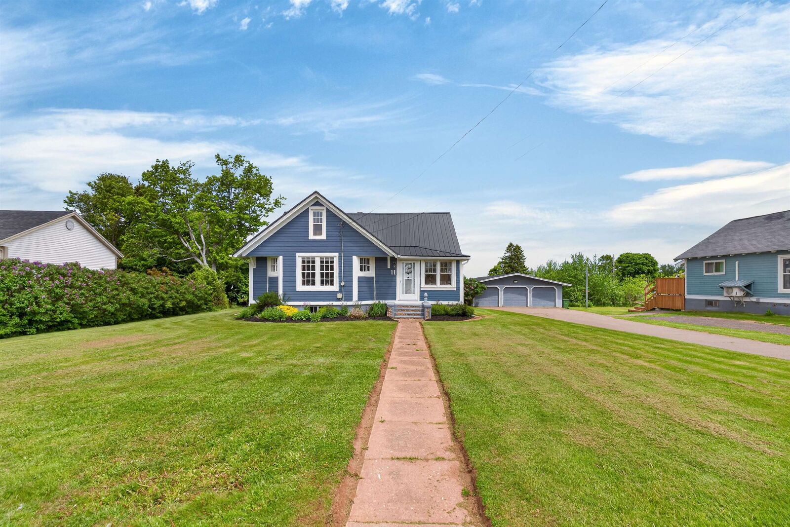 Property Photo: 11 School Street PE C0B 1M0