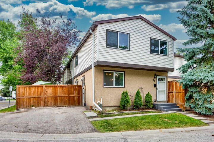 Property Photo: 630 Sabrina Road SW 81 AB T2W 2N7