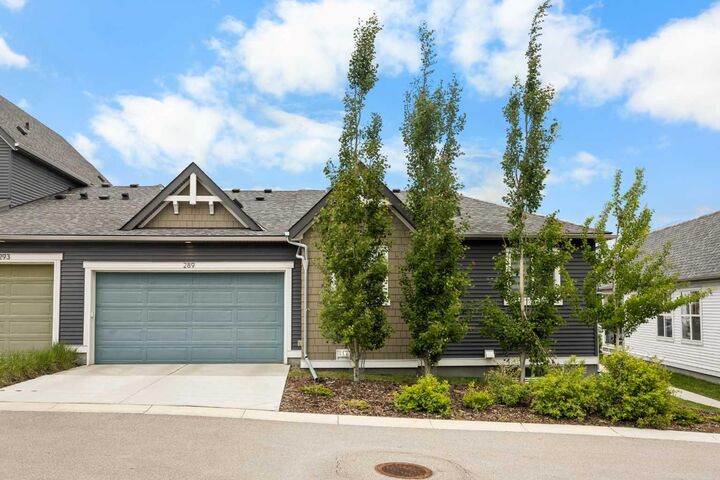 Property Photo: 289 Lucas Avenue NW AB T3P 1S3
