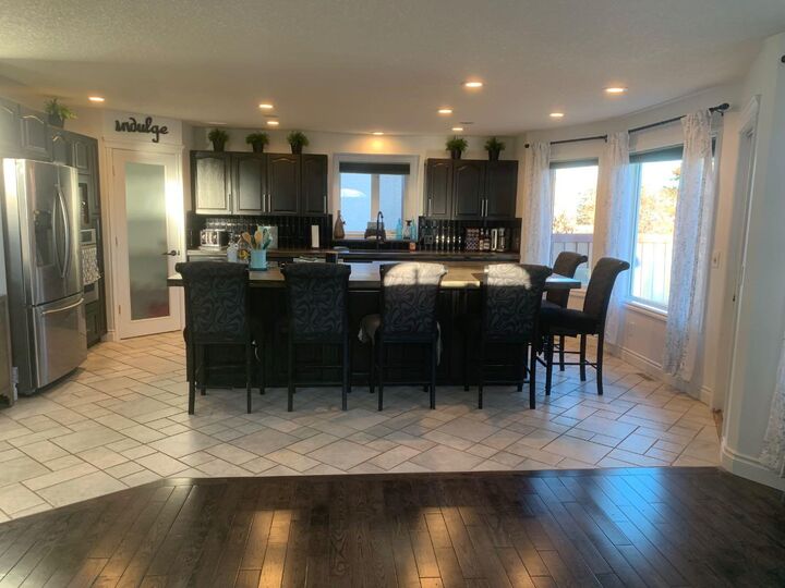 Property Photo: 11909 Cygnet Boulevard AB T8X 1L9