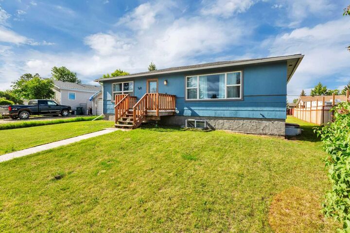 Property Photo: 5012 62 Avenue AB T4J 1E6