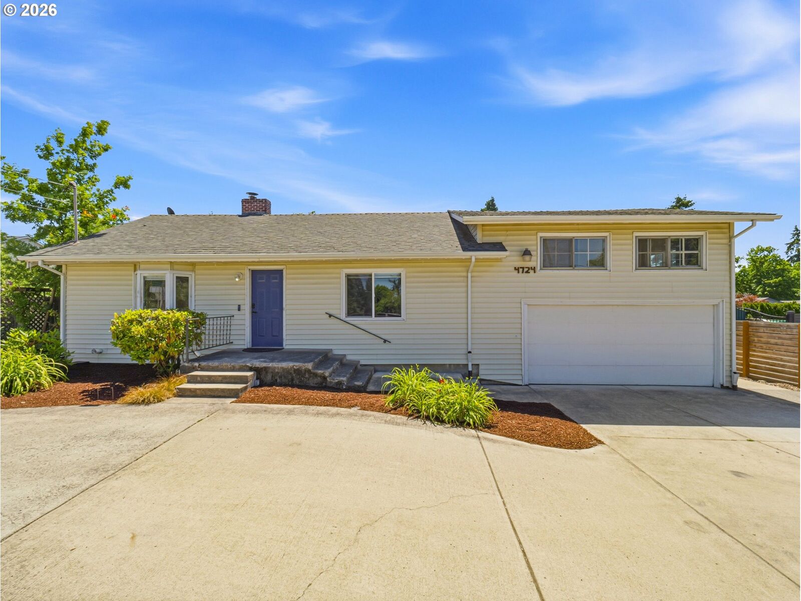Property Photo:  4724 SE Thiessen Rd  OR 97267 