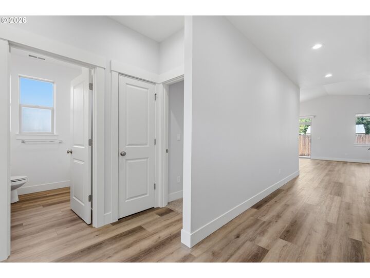 Property Photo:  5550 Quince St  OR 97386 
