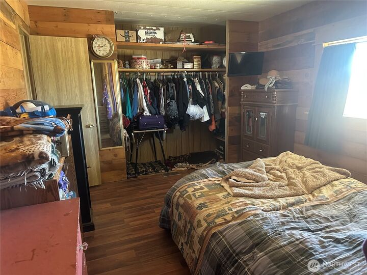 Property Photo: 3801 Rd E NE WA 98837