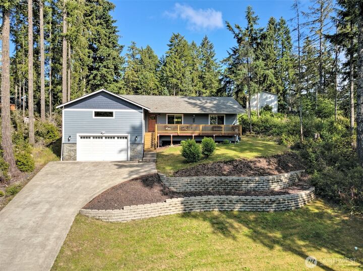 Property Photo: 5031 E Rasor Road W WA 98528