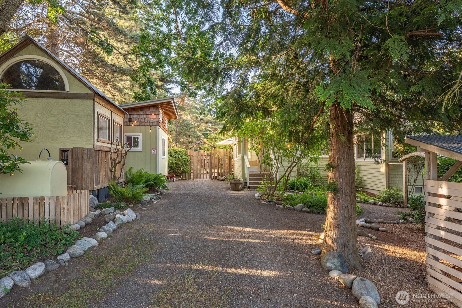Property Photo:  714  20th Street  WA 98368 