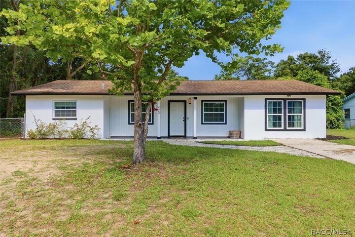 Property Photo:  420 S Hibiscus Avenue  FL 34429 
