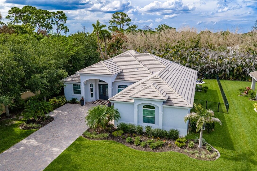 Property Photo:  6580 Samuel Lane  FL 32966 