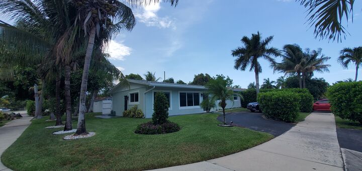 Property Photo:  3800 NE 4th Avenue  FL 33064 