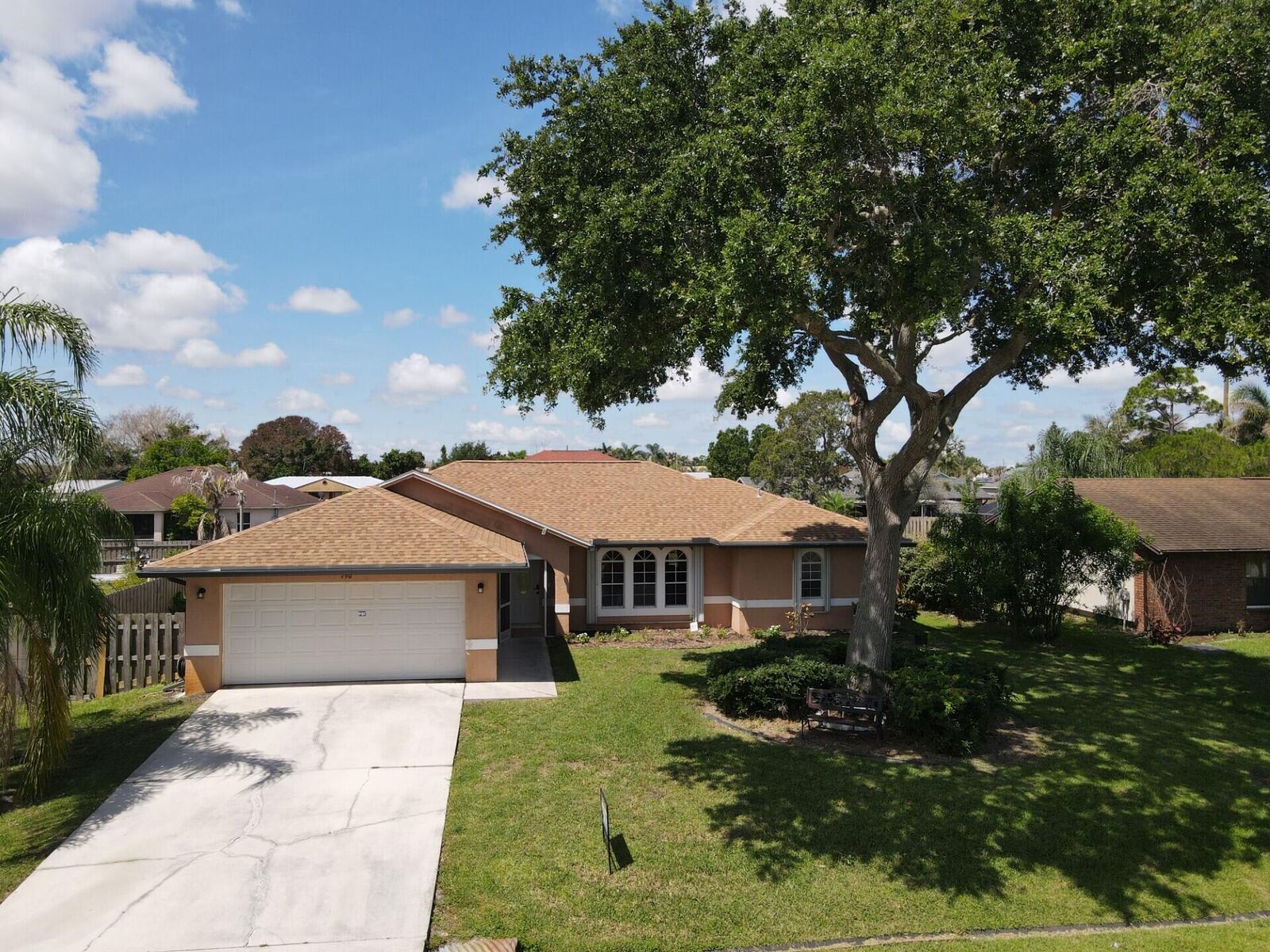 Property Photo:  790 SE Ablett Lane  FL 34984 