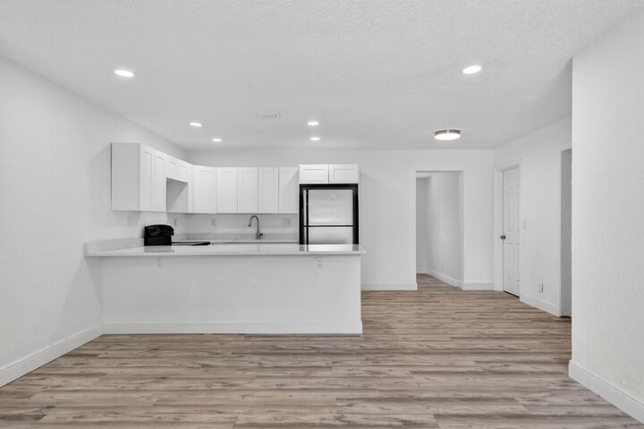 Property Photo: 261 NE 22nd Street FL 33060