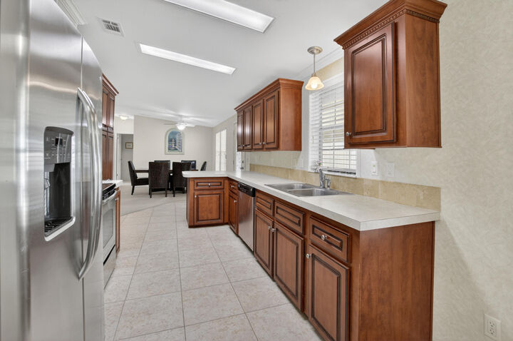 Property Photo:  5006 Curacas Bay  FL 33436 