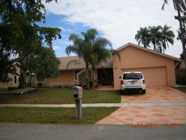 Property Photo: 7035 NW 49th Place FL 33319