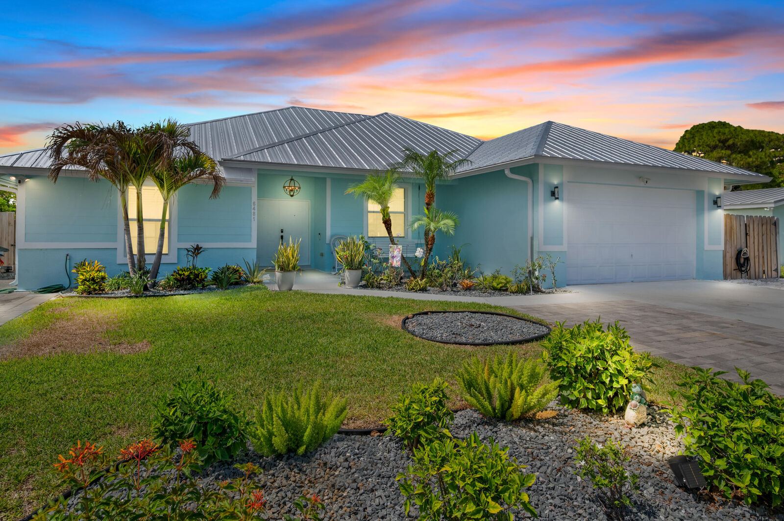 Property Photo:  6481 SE Clairmont Place  FL 33455 