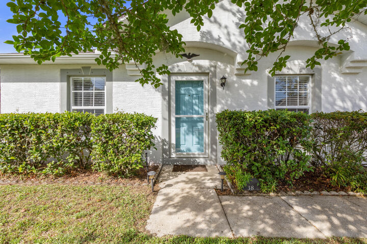 Property Photo: 38 Lloyd Trail FL 32164