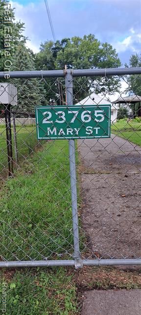 Property Photo:  23765 Mary Street  MI 48180 