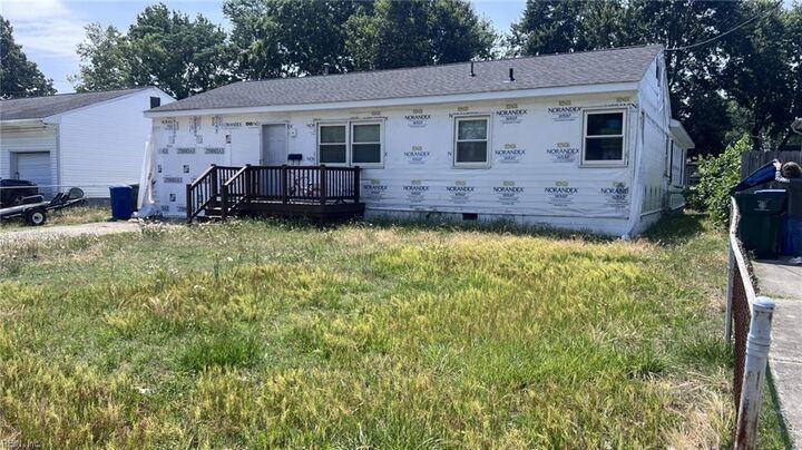 Property Photo: 1112 80th St VA 23605
