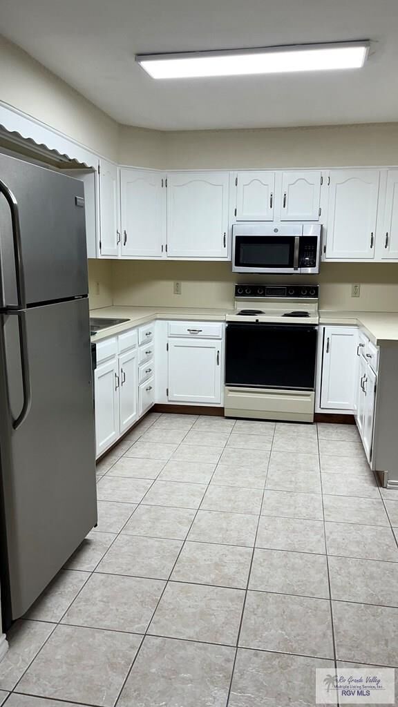 Property Photo: 5410 Guava Dr TX 78552