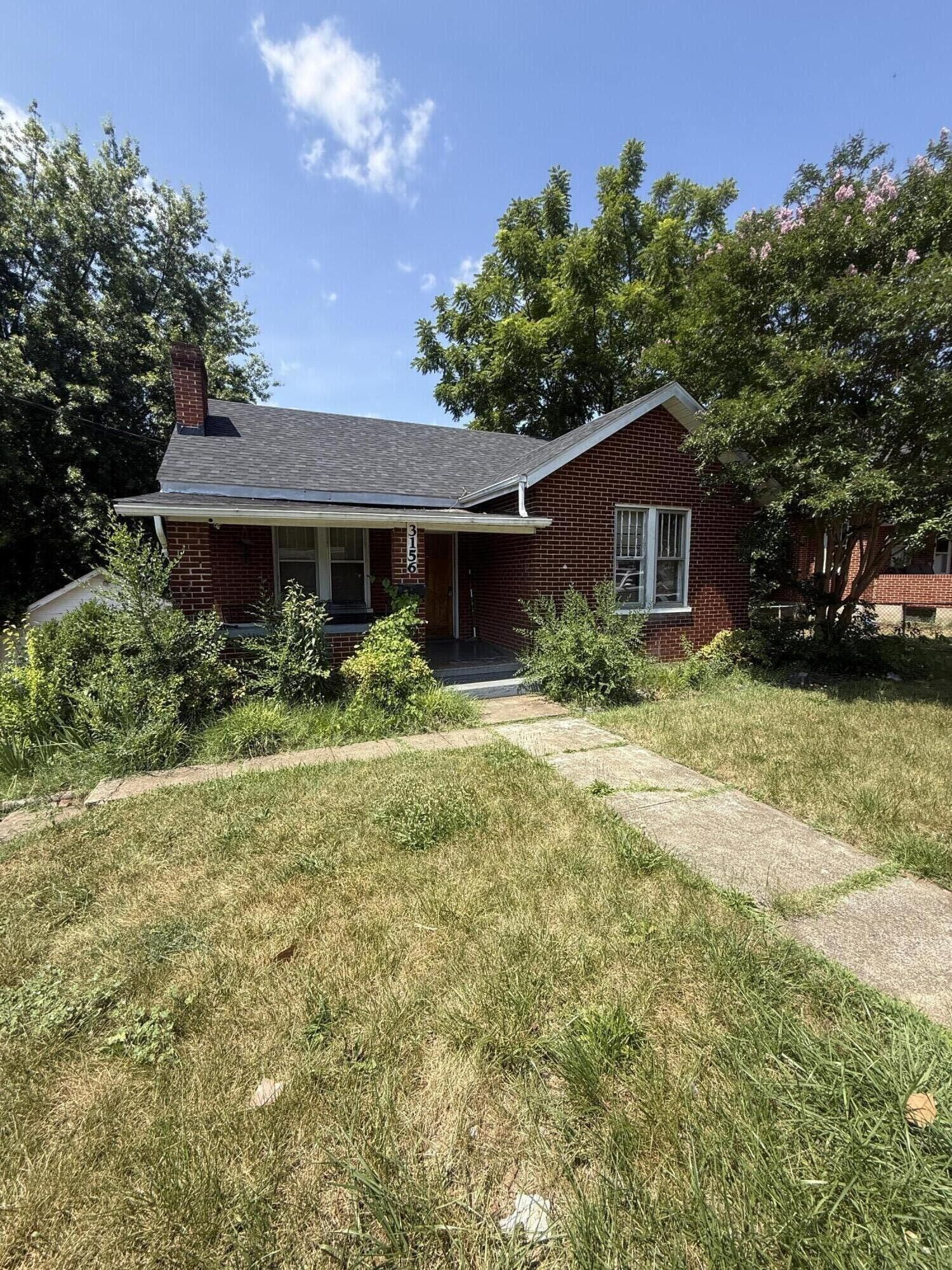 Property Photo:  3156 Roundhill Ave NW  VA 24012 