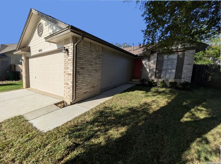 Property Photo:  4414 Knollmanor  TX 78247 
