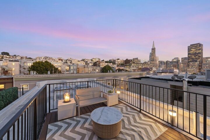 Property Photo:  1427 Grant Avenue  CA 94133 